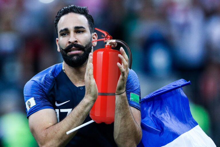 SPORT-PREVIEW-Adil-Rami-Fire-Extinguisher.jpg