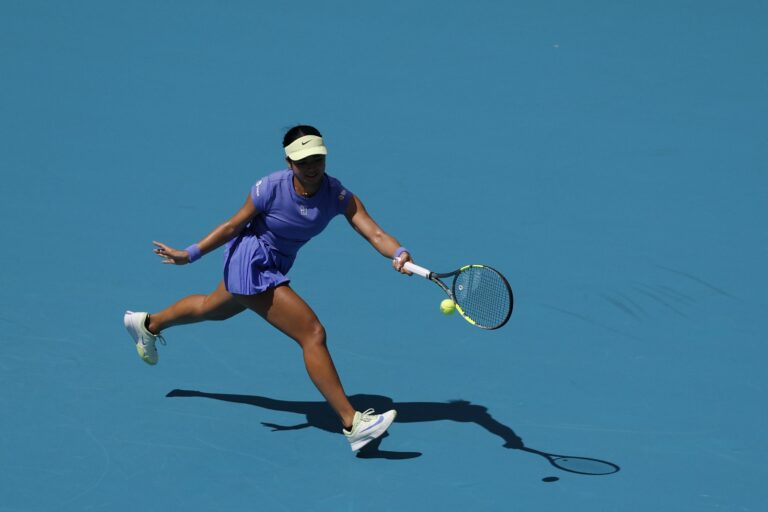 2026-03-19T191311Z_2099602227_MT1USATODAY28538254_RTRMADP_3_TENNIS-MIAMI-OPEN_2026_03_20_03_46_00_2.JPG