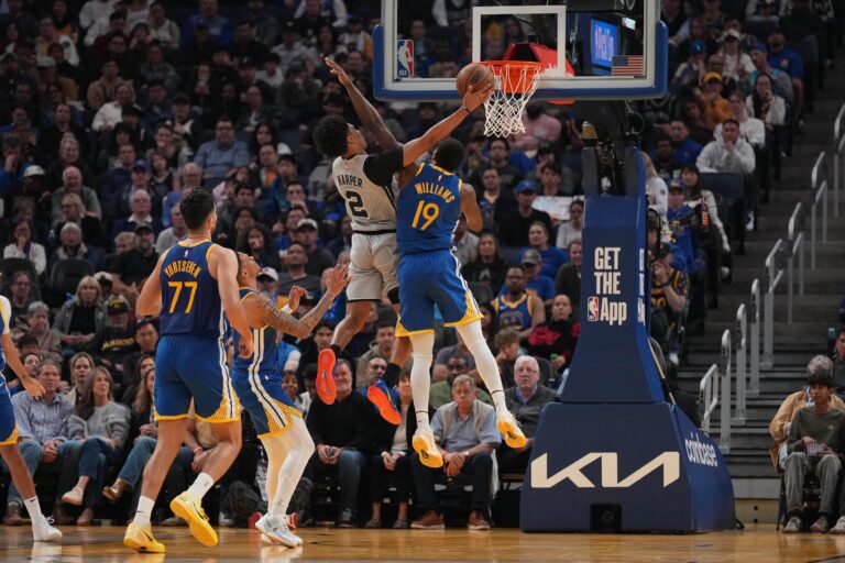 2026-04-02T045143Z_1455901344_MT1USATODAY28640085_RTRMADP_3_NBA-SAN-ANTONIO-SPURS-AT-GOLDEN-STATE-WARRIORS_2026_04_02_13_56_50.jpg