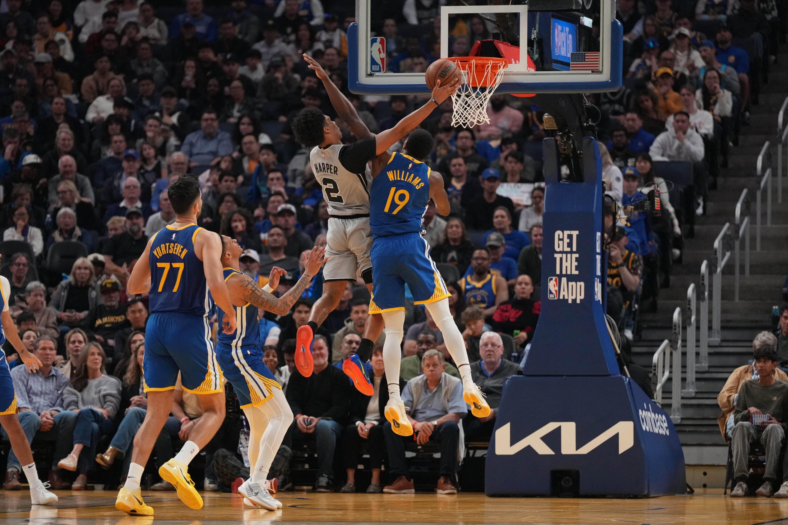 2026-04-02T045143Z_1455901344_MT1USATODAY28640085_RTRMADP_3_NBA-SAN-ANTONIO-SPURS-AT-GOLDEN-STATE-WARRIORS_2026_04_02_13_56_50.jpg