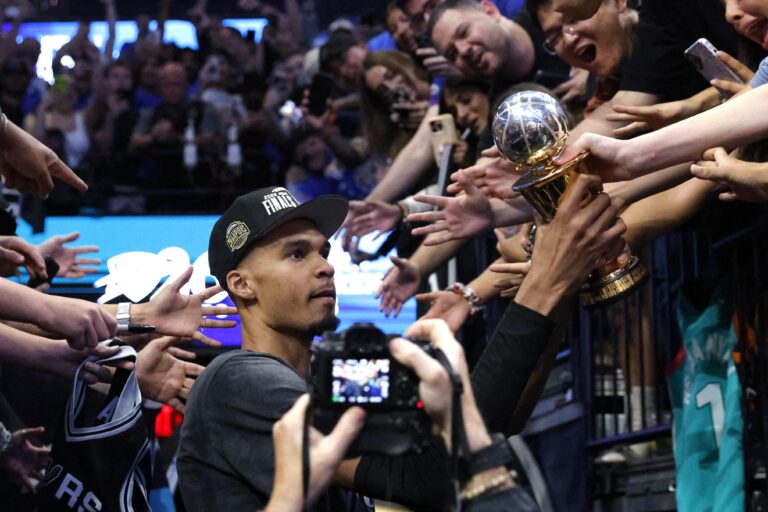 2026-05-31T033430Z_1760046121_MT1USATODAY29101353_RTRMADP_3_NBA-PLAYOFFS-SAN-ANTONIO-SPURS-AT-OKLAHOMA-CITY-THUNDER_2026_05_31_14_25_57.jpeg