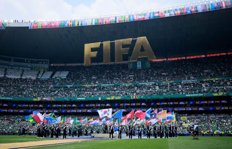 2026-06-11T190935Z_1918023633_UP1EM6B1H7XI4_RTRMADP_3_SOCCER-WORLDCUP-MEX-ZAF_2026_06_12_16_39_08.jpeg